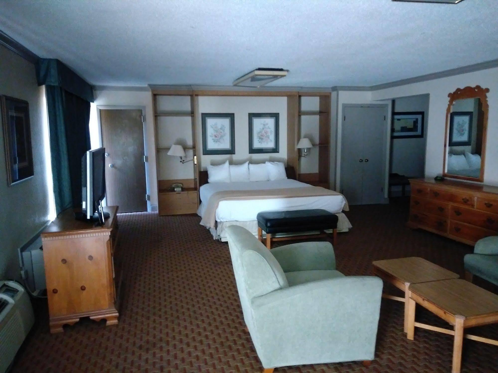 Baymont Inn And Suites Shreveport Airport Exterior photo